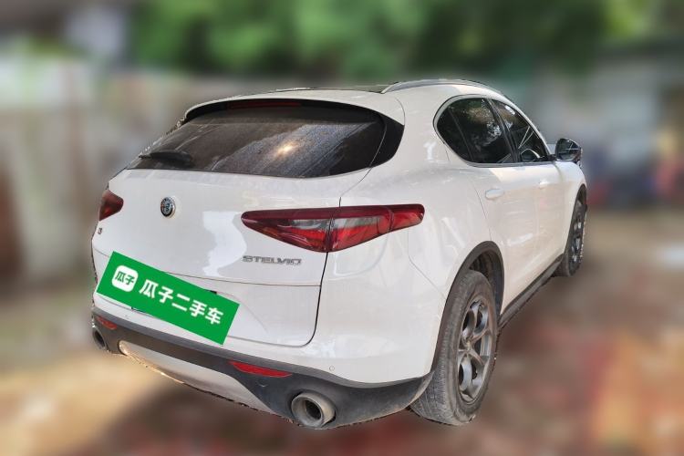 Used Alfa Romeo Stelvio 2017 2.0T 200HP Elite Edition Rear Right 45 Deg