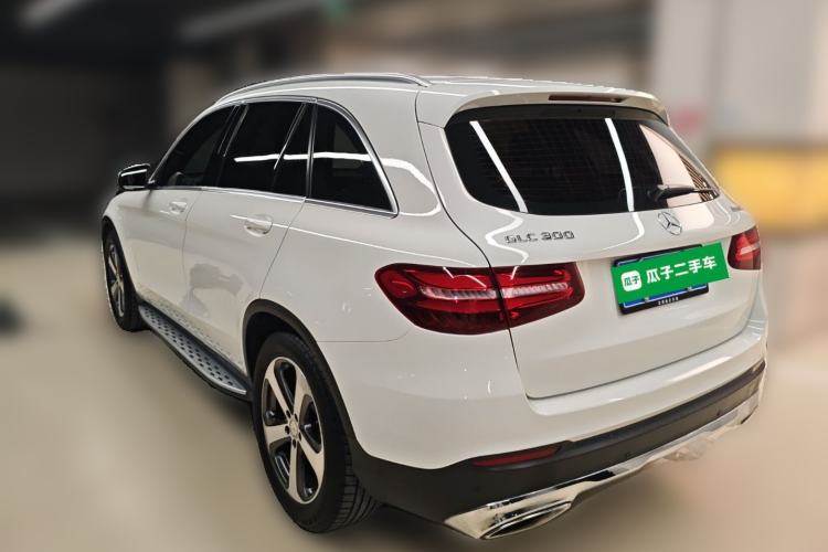 Used Mercedes-Benz GLC 2016 GLC 260 4MATIC Luxury Model Rear Left 45 Deg