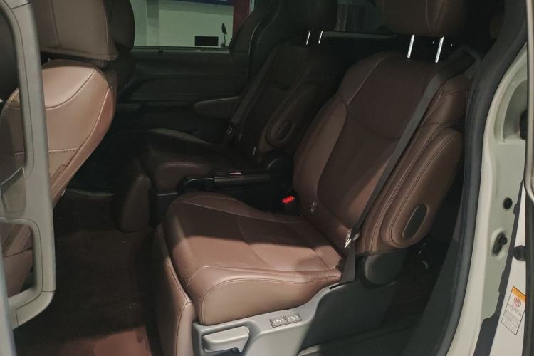 Used Toyota SIENNA 2021 2.5L Hybrid Platinum Edition Left Rear Seat
