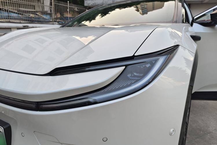 Used Toyota bZ5 2025 Model 550 PRO Smart Driving Edition Exterior 6