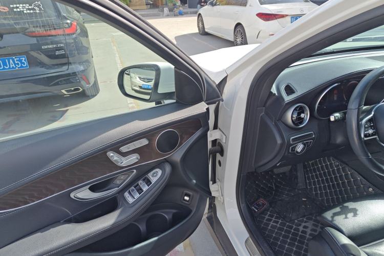 Used Mercedes-Benz GLC 2020 GLC 260 L 4MATIC Luxury Model
