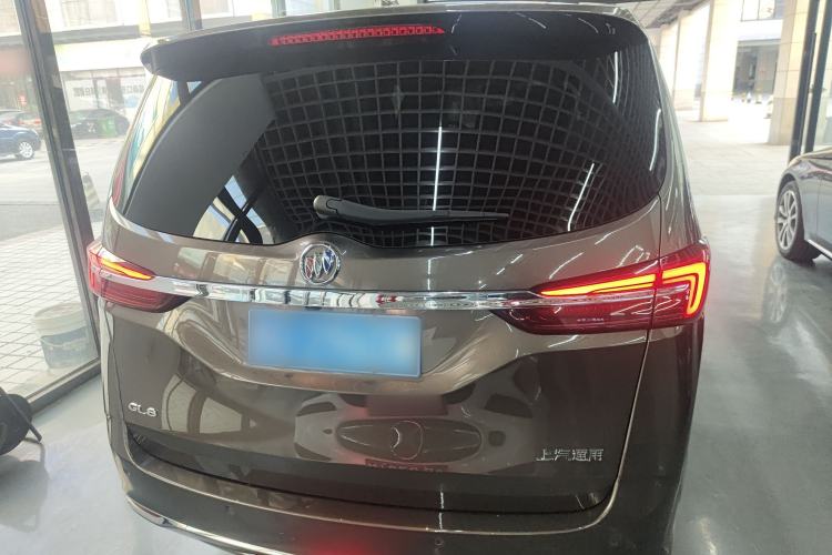 Used Buick GL8 2023 Facelifted Land Cruiser Executive Luxury Version
