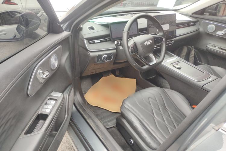 Used Chery Fengyun A8L 2025 1.5 TGDI 145 km Luxury Version