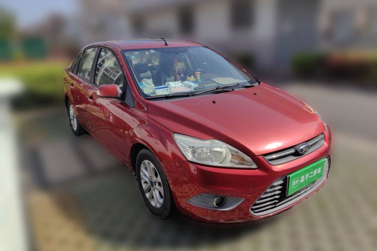 Used Ford Focus 2013 Sedan Classic 1.8L Automatic Millionth Anniversary Edition Front Right 45 Deg