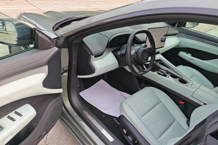 Used Zeekr 001 2025 WE Edition 100 kWh Rear-Wheel Drive
