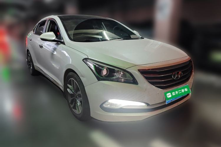 Used Hyundai Mistra 2014 1.8L Automatic Smart GLS Front Right 45 Deg