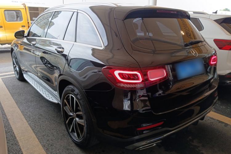 Used Mercedes-Benz GLC 2020 Facelifted GLC 300 L 4MATIC AMG-Line Exterior 2