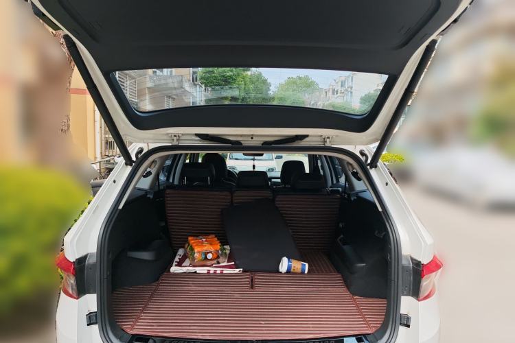 Used Skoda Kodiaq 2019 Facelifted TSI330 7-Seater Two-Wheel-Drive Luxury Enjoyment Edition China VI Standard Trunk