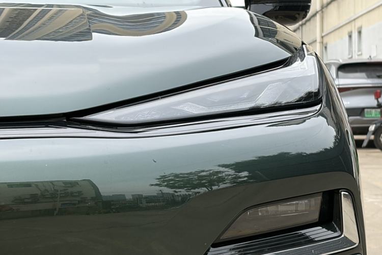 Used Geely Galaxy Galaxy 8 2025 130km EM-i Deluxe Edition
