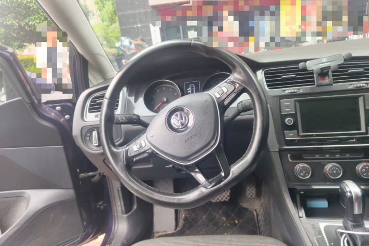 Used Volkswagen Golf 2018 230TSI Automatic Comfort Model Steering Wheel