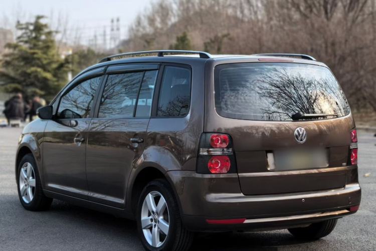 Used Volkswagen Touran 2013 1.4T Manual Fashion Edition 5 Seats Exterior 4