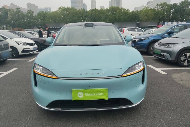 Used Hima Luxeed R7 2025 Range-Extended Version 251 km Max
