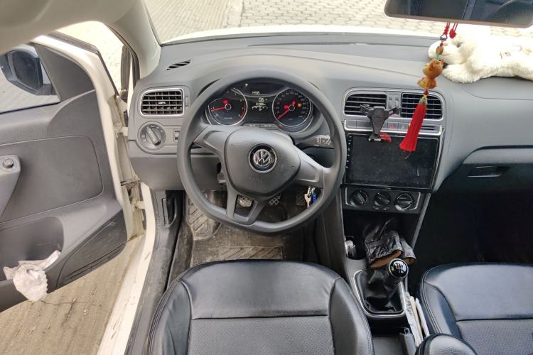 Used Volkswagen Polo 2014 1.6L Manual Comfort Edition