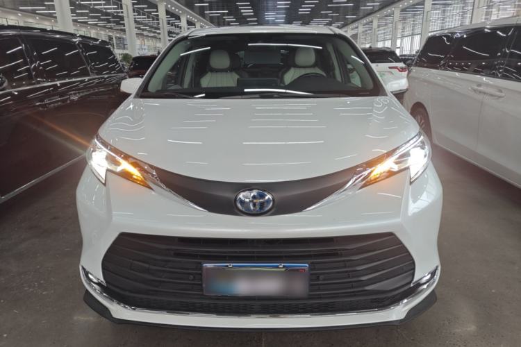 Used Toyota SIENNA 2023 2.5L Hybrid Comfort Edition