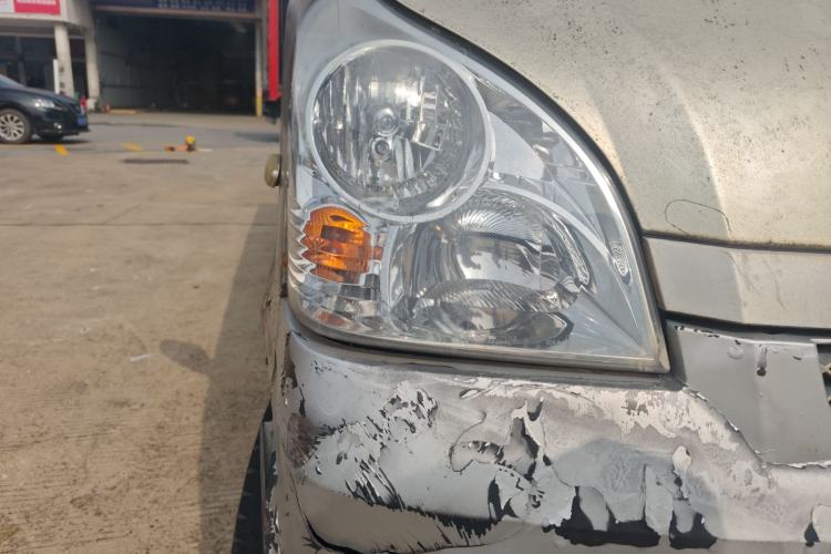 Used Wuling Rongguang 2011 1.2L Base Version
