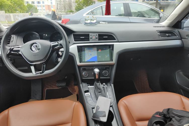 Used Volkswagen Lamando 2017 230TSI DSG Fashion Edition Center Console