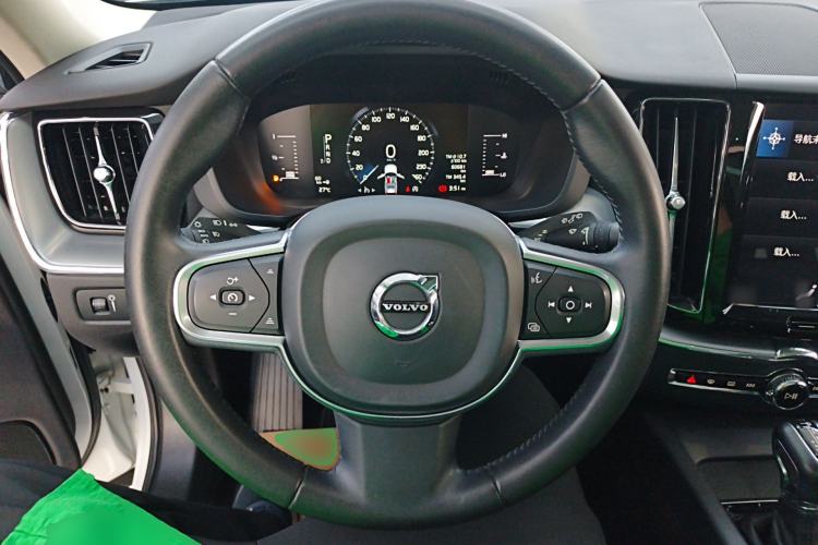 Used Volvo XC60 2018 T4 Zhiyi Edition Steering Wheel