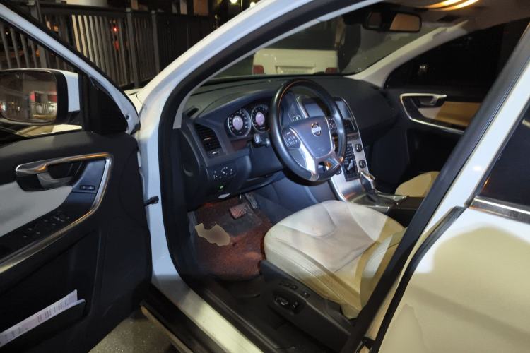 Used Volvo XC60 2013 T5 Comfort Edition