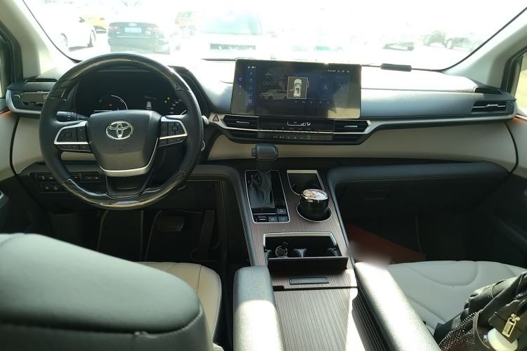 Used Toyota SIENNA 2021 2.5L Hybrid Comfort Edition