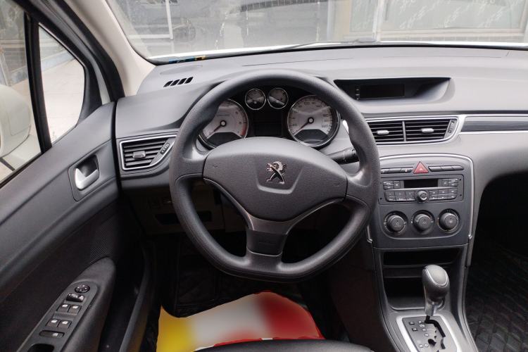 Used Peugeot 308 2014 Enjoy Edition Classic 1.6L Automatic Premium Model Steering Wheel