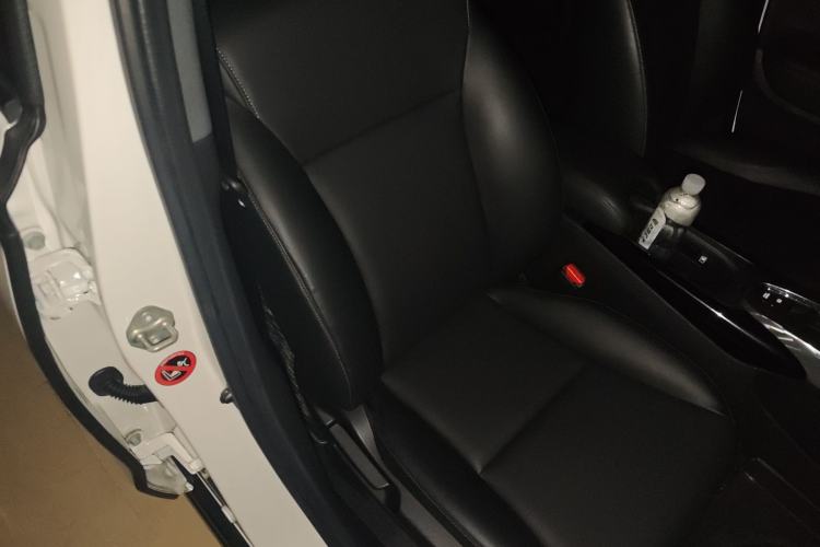 Used Honda XR-V 2020 220TURBO CVT Luxury Edition Right Front Seat