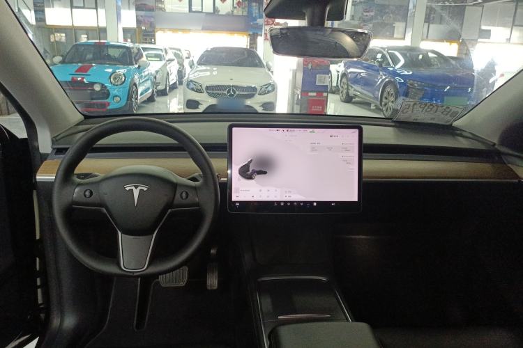 Used Tesla Model Y 2021 Long-Range All-Wheel-Drive Version 3D7
