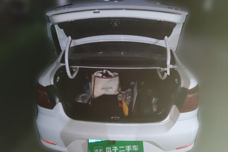 Used Volkswagen Bora 2014 1.6L Automatic Luxury Model Trunk