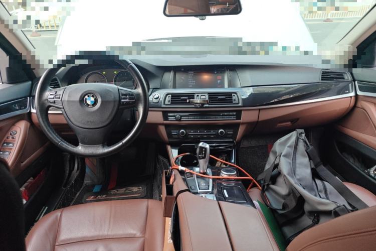 Used BMW 5 Series 2014 520Li Elegant Model
