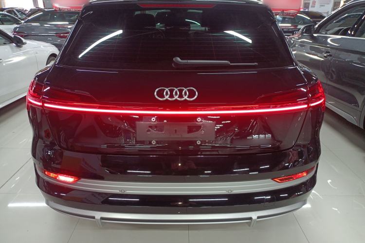 Used Audi e-tron 2021 50 quattro Prestige Edition