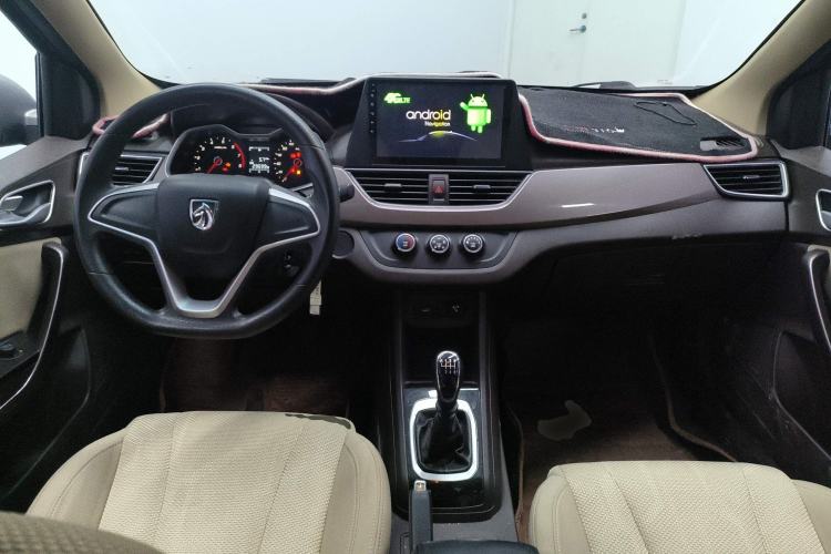 Used Baojun 310W 2017 1.5L Manual Comfort Version China V