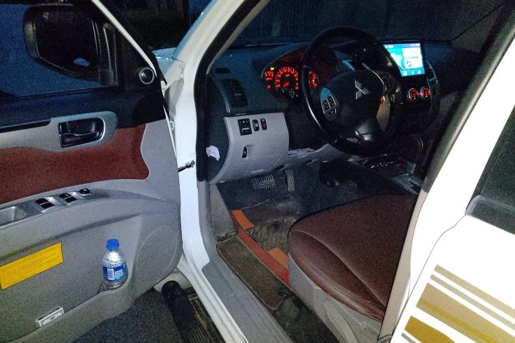 Used Mitsubishi Pajero Sport 2013 3.0L Automatic 4x4 Executive Edition