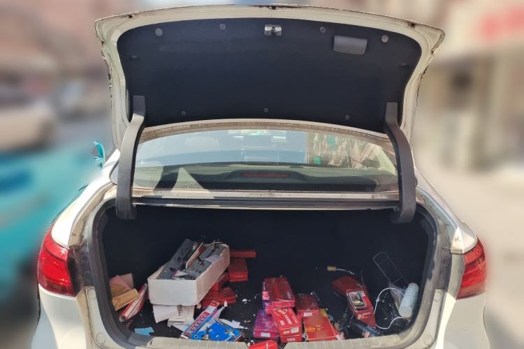 Used Changan Raeton CC 2018 1.5T Automatic Haoya Model Guangmang Edition China V Standard