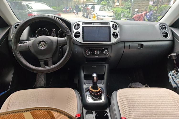 Used Volkswagen Tiguan 2016 280TSI Automatic Two-Wheel-Drive Silk Road Style Edition Center Console