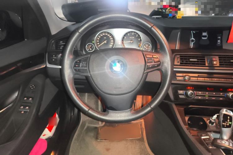 Used BMW 5 Series 2014 525Li Leading Model