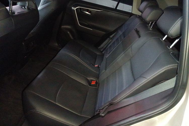 Used Toyota Wildlander 2021 2.0L CVT Two-Wheel Drive Luxury Edition Left Rear Seat