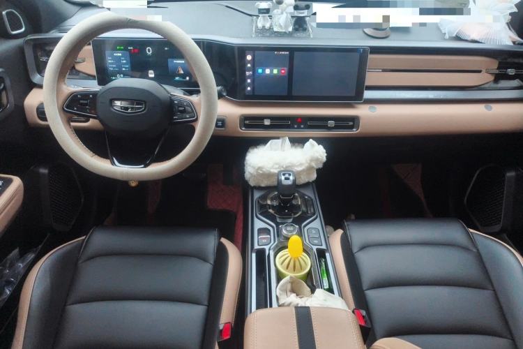 Used Geely Auto icon 2023 1.5TD Chocolate Smoothie Edition
