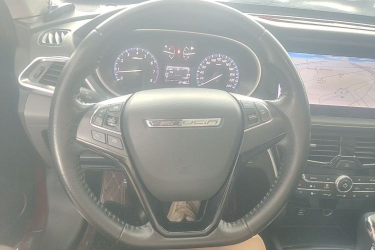 Used Venucia T90 2017 2.0L CVT Smart Edition
