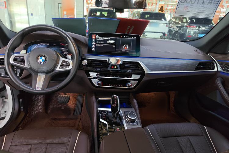 Used BMW 5 Series 2022 Restyled 530Li Leading Edition M Sport Package