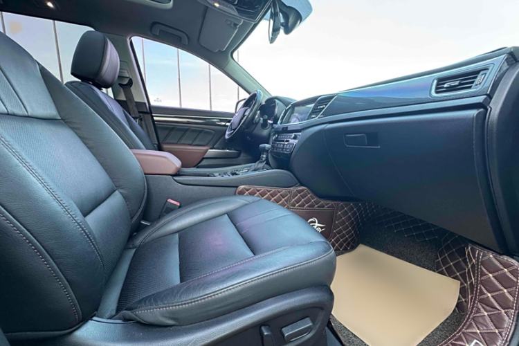 Used GAC Trumpchi GS7 2017 320T Two-Wheel-Drive Luxury Smart Connectivity Model