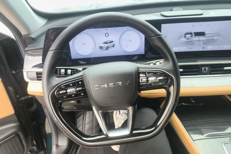 Used Chery Tiggo 8 PRO 2022 390T Two-Wheel Drive Vast Edition 5 Seats Steering Wheel