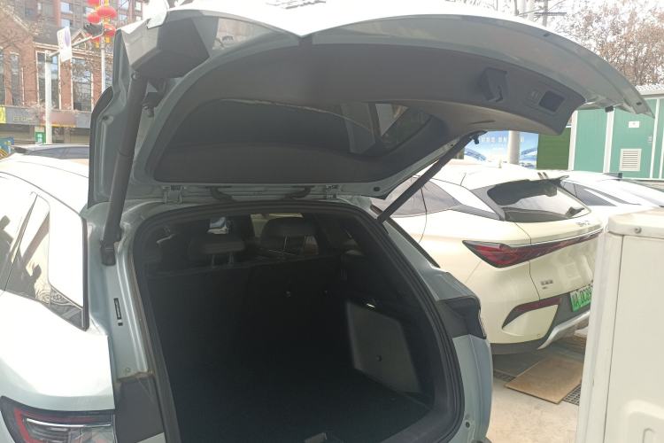 Used BYD Song L DM-i 2025 Intelligent Driving Version 160 km Beyond-Range Type
