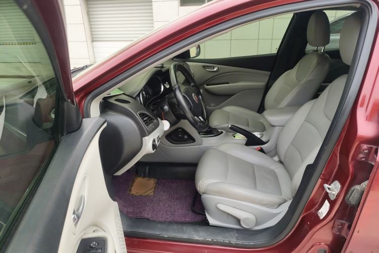 Used Fiat Ottimo 2014 1.4T Automatic Comfort Edition Driver Seat