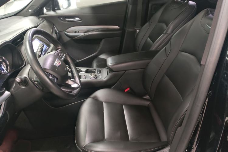 Used Cadillac XT4 2021 28T Two-Wheel Drive Leading Version
