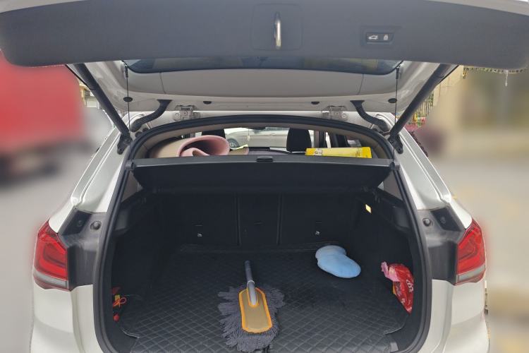 Used BMW X1 2020 sDrive25Li Leading Model Trunk