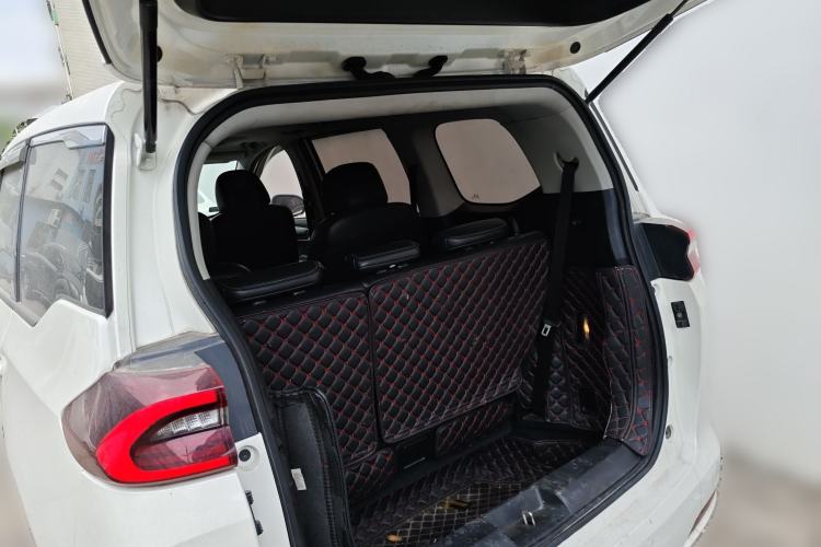 Used GAC Trumpchi M6 2021 270T DCT Luxury Edition (7 Seats) Trunk