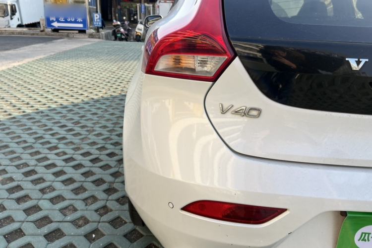 Used Volvo V40 2018 T3 Zhiyi Edition