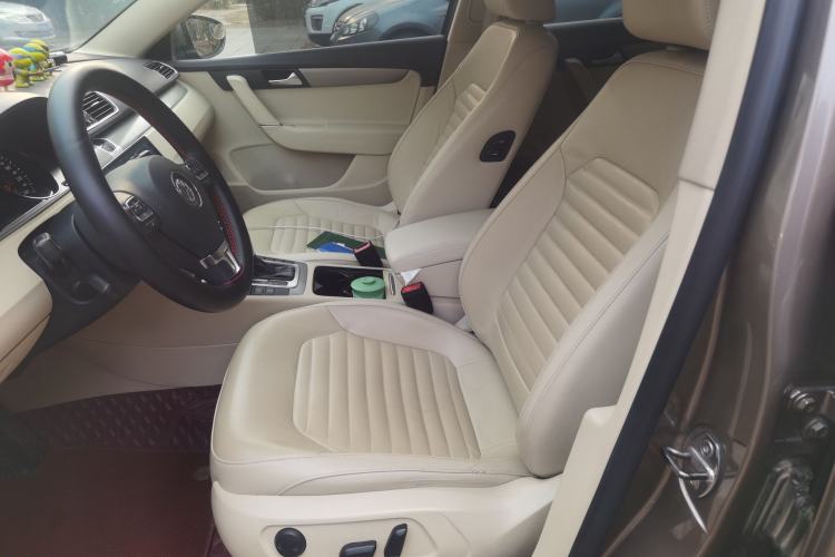 Used Volkswagen Magotan 2015 1.8TSI Advanced Model
