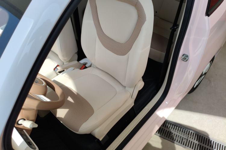 Used Wuling Hongguang MINIEV 2024 3rd Generation 215km Advanced Version
