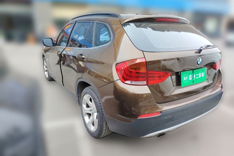 Used BMW X1 2010 sDrive18i Luxury Model Rear Left 45 Deg