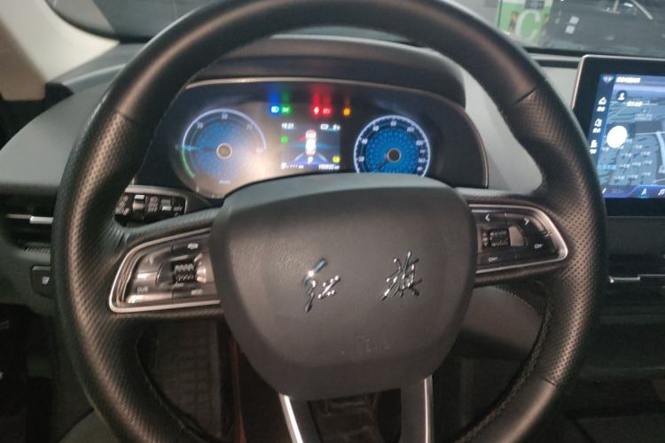 Used Hongqi E-QM5 2022 431 km Charge & Enjoy Edition
